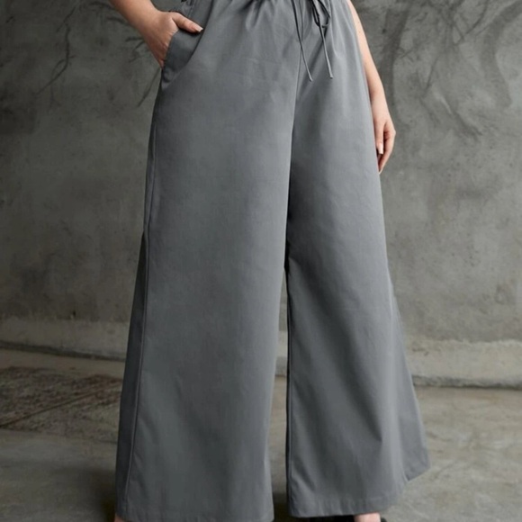 Gray Womens High Waisted Wide Leg Cargo Pants - Picture 2 of 3